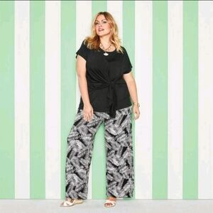 NWOT 4XL Elegant Black Women's Top